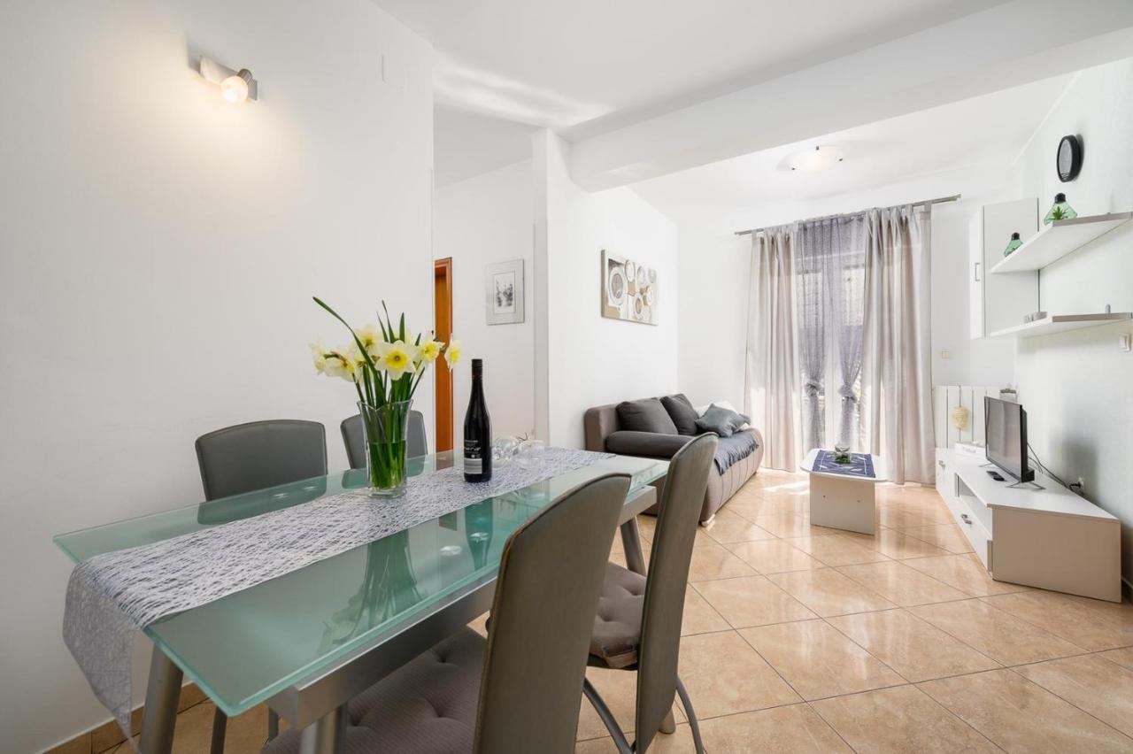 Bozica House With Apartments Murine المظهر الخارجي الصورة