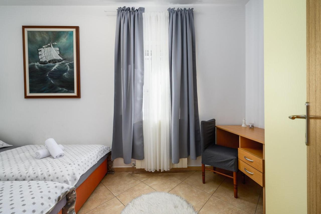 Bozica House With Apartments Murine المظهر الخارجي الصورة