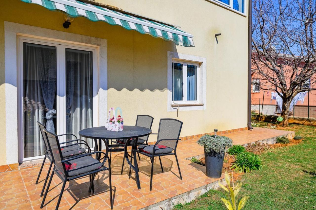 Bozica House With Apartments Murine المظهر الخارجي الصورة