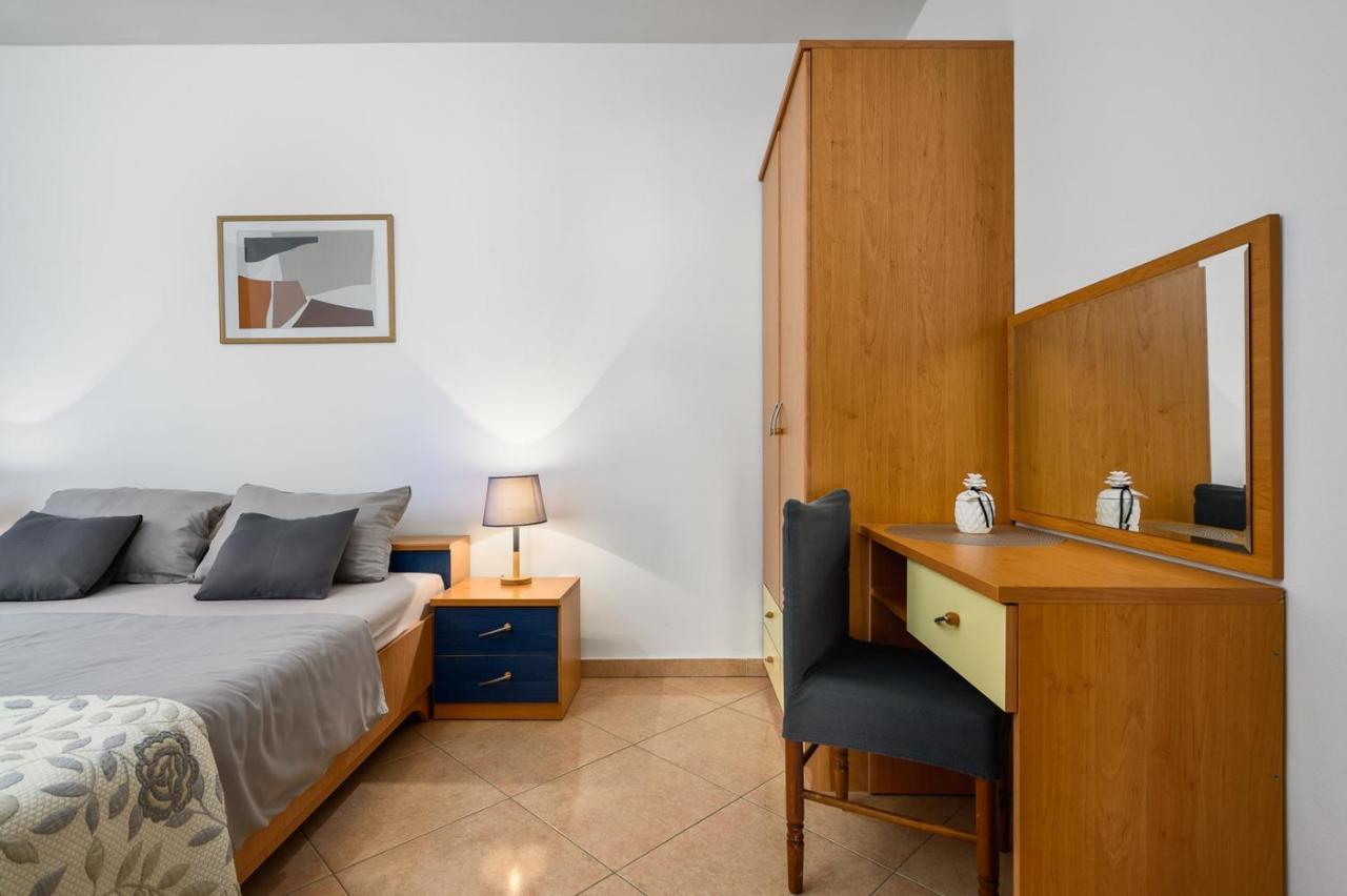 Bozica House With Apartments Murine المظهر الخارجي الصورة