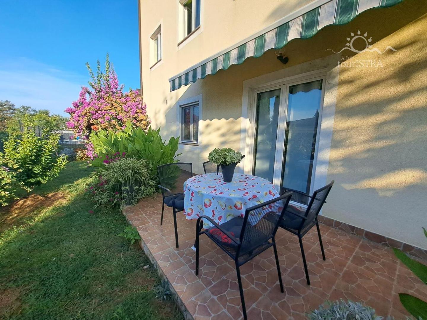 Bozica House With Apartments Murine المظهر الخارجي الصورة
