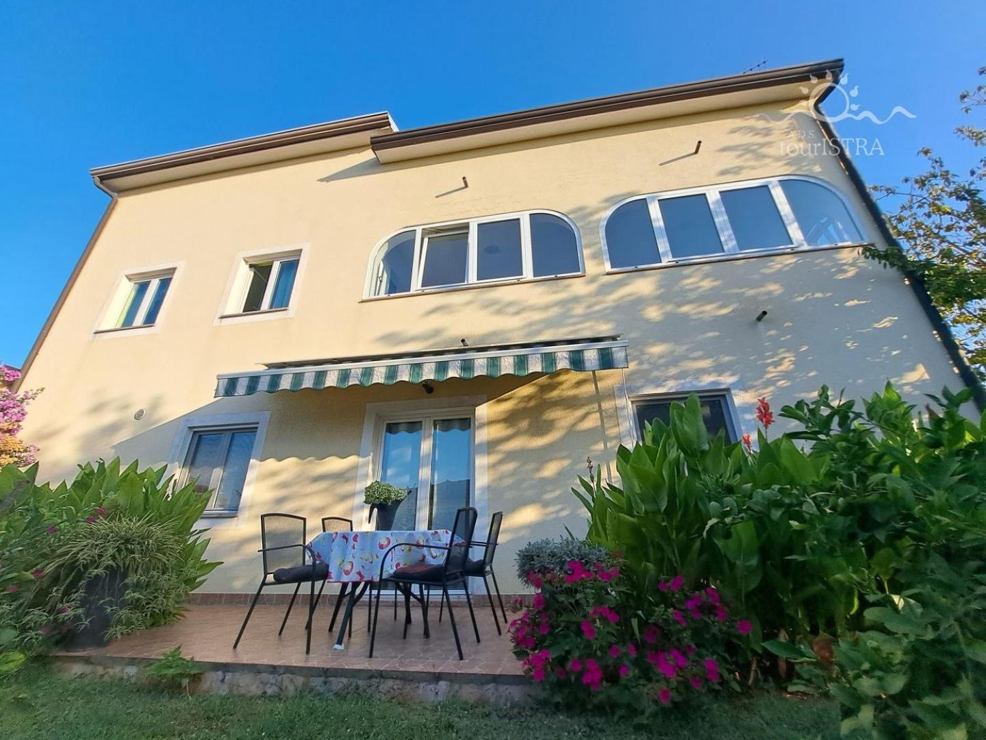 Bozica House With Apartments Murine المظهر الخارجي الصورة